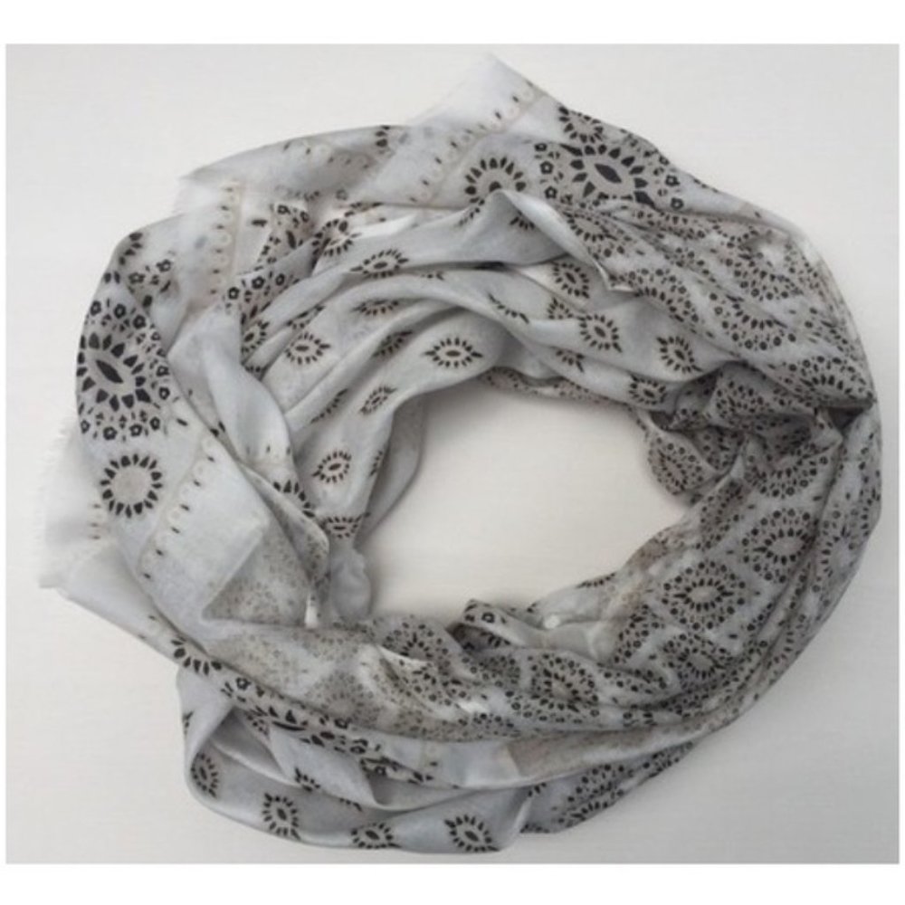 New Hat Attack printed sarong - Picture 3 of 4